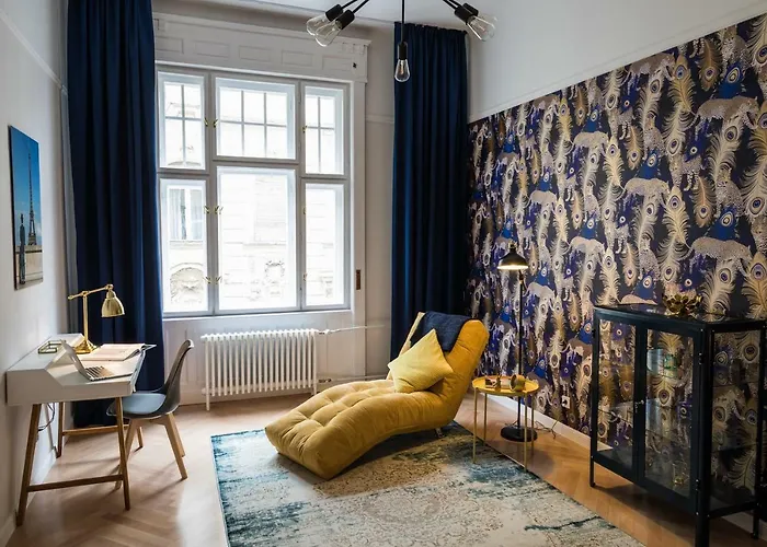 Sophie's Art Broadway Budapest
